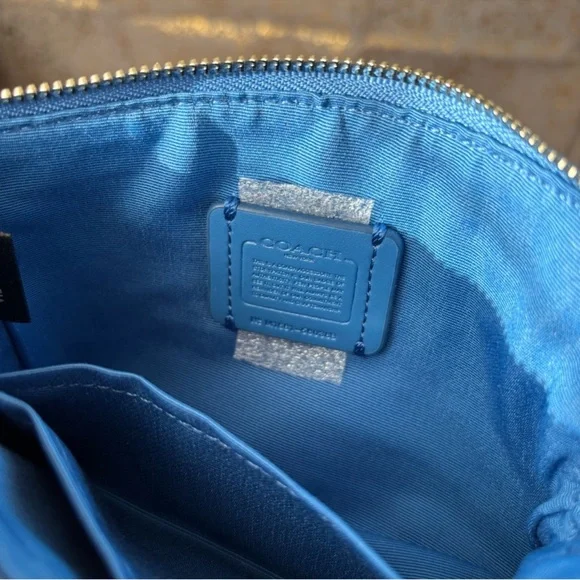 Coach Vibrant Blue Wristlet Clutch - Picture 4 of 5